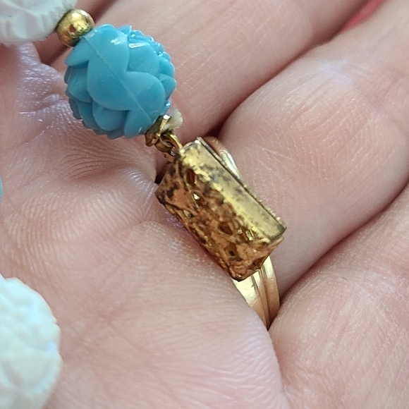 Vintage Beaded Necklace - Picture 10 of 11